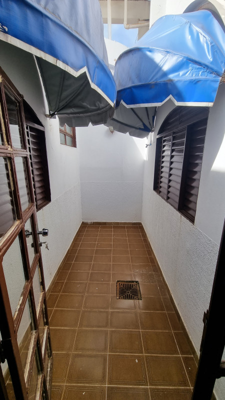 Casa à venda Centro com 400m² e 5 quartos por R$ 750.000 - 489616960-12.jpg