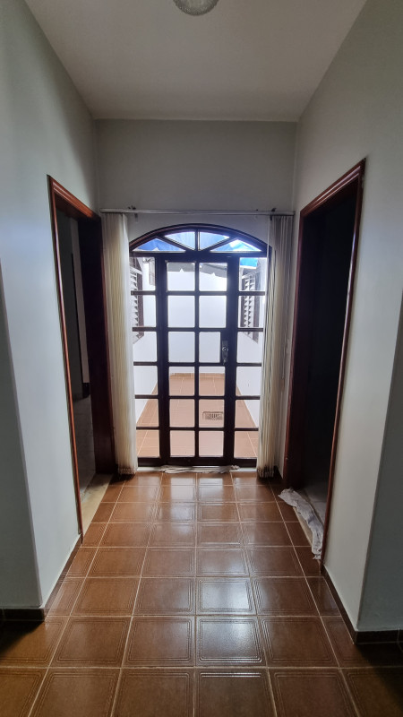 Casa à venda Centro com 400m² e 5 quartos por R$ 750.000 - 642125646-11.jpg