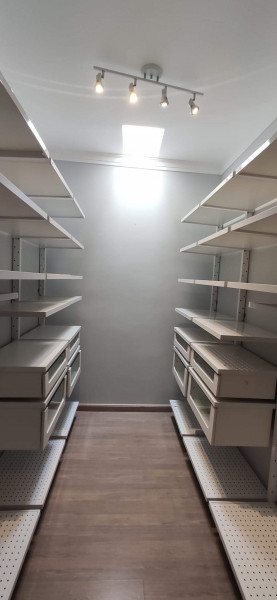 Casa à venda Vila Santa Isabel com 155m² e 3 quartos por R$ 870.000 - 1855975059-closet.jpg