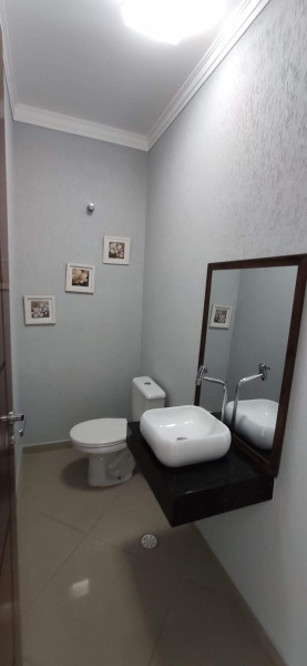Casa à venda Vila Santa Isabel com 155m² e 3 quartos por R$ 870.000 - 1911550433-lavabo.jpg