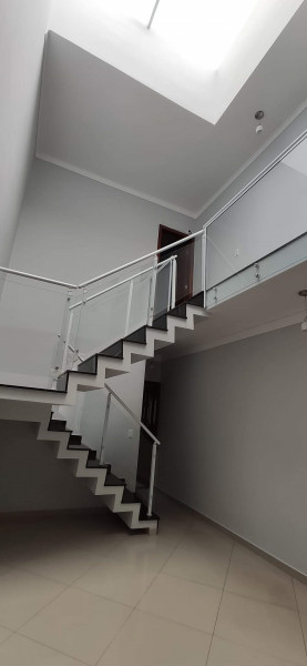 Casa à venda Vila Santa Isabel com 155m² e 3 quartos por R$ 870.000 - 543023797-escadas.jpg