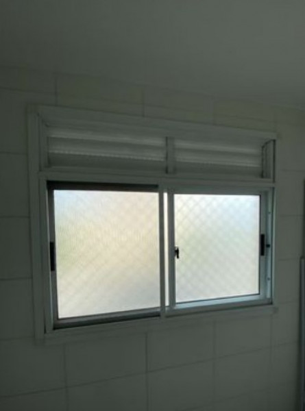 Apartamento à venda Vila Nova Curuçá com 44m² e 2 quartos por R$ 230.000 - 1371773170-img-20230129-wa0045.jpg