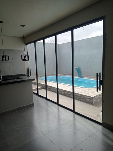 Casa à venda Jardim Botânico com 194m² e 2 quartos por R$ 330.000 - 645210100-689ea9b3-c304-42b6-8aa9-29e3a9e9ba2a.jpeg