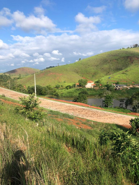 Terreno à venda Igrejinha com 450m² e 1 quarto por R$ 83.000 - 1920899198-f7b74016-9b2e-4a48-943d-ab646c82bc8a.jpg