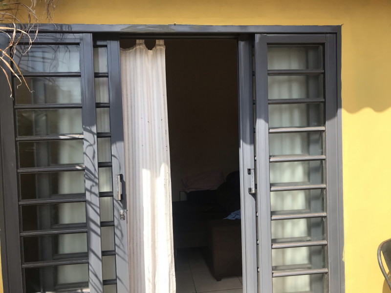 Casa à venda Centro com 200m² e 4 quartos por R$ 280 - 730125088-06ddb72c-f63e-44a9-9926-a3f6f9827420.jpeg