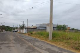 Terreno à venda Centro com 180m² - 1 dormitório -  vagas - R$ 120.000 - 139893960-terreno-1.jpg