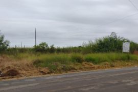 Terreno à venda Centro com 180m² - 1 dormitório -  vagas - R$ 120.000 - 1790254990-terreno-2.jpg