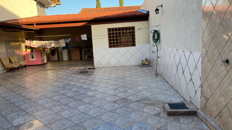 Casa à venda Centro com 348m² e 5 quartos por R$ 1.550.000 - 1758921364-e568df92-5e22-41f8-a584-6c17e2446867.jpeg