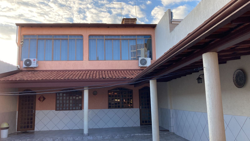 Casa à venda Centro com 348m² e 5 quartos por R$ 1.550.000 - 337012373-f7b20a22-8860-40a0-a04c-ab3e0dee0cc0.jpeg