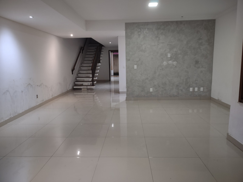 Casa à venda Sapiranga com 255m² e 4 quartos por R$ 790.000 - 80935626-img-20230204-180038853.jpg
