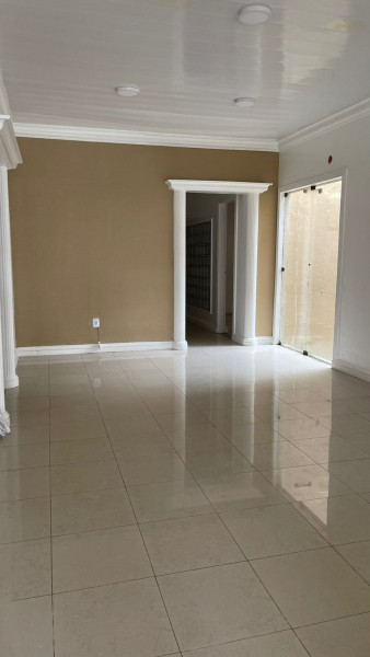 Casa à venda Jardim Equatorial com 281m² e 4 quartos por R$ 800.000 - 776728617-37d36ce8-0196-4d75-b9f7-3d2327c18a57.jpeg