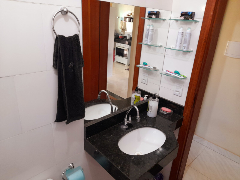 Casa à venda Jardim Colonial com 360m² e 3 quartos por R$ 355.000 - 2098932690-20230404-164027.jpg