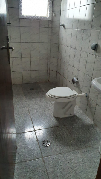 Apartamento para alugar Vl. Medeiros com 55m² e 1 quarto por R$ 1.400 - 862994916-297-banheiro.jpg