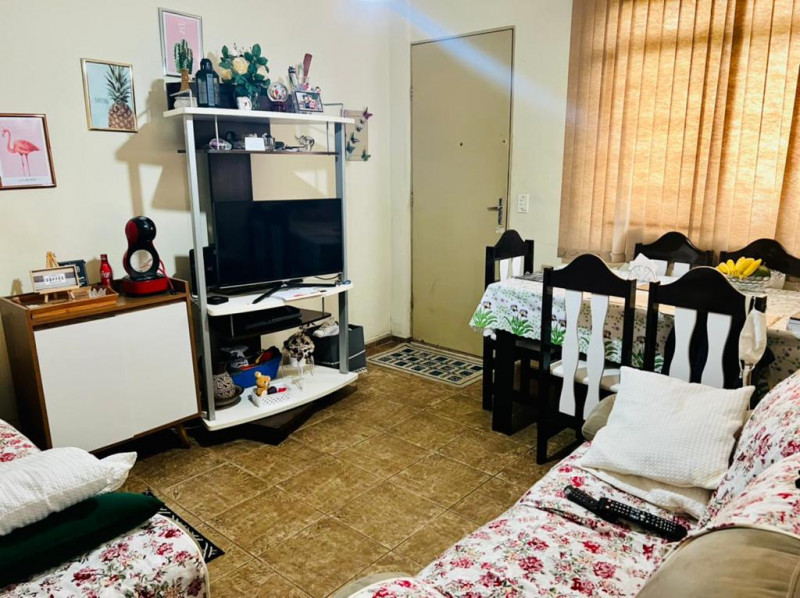 Apartamento à venda Conjunto Habitacional Professor Benedicto Cleto com 50m² e 2 quartos por R$ 65.000 - 995004647-c3ec1941-baa3-4c92-8d6f-e7a613badc91.jpeg
