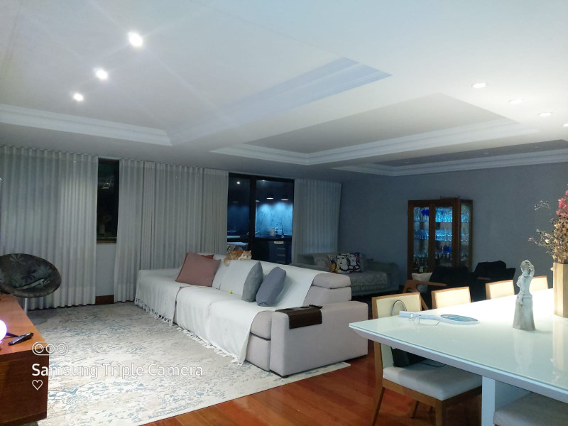 Apartamento à venda Recreio dos Bandeirantes com 180m² e 3 quartos por R$ 1.380.000 - 755275562-sala-angulo-varanda.jpeg