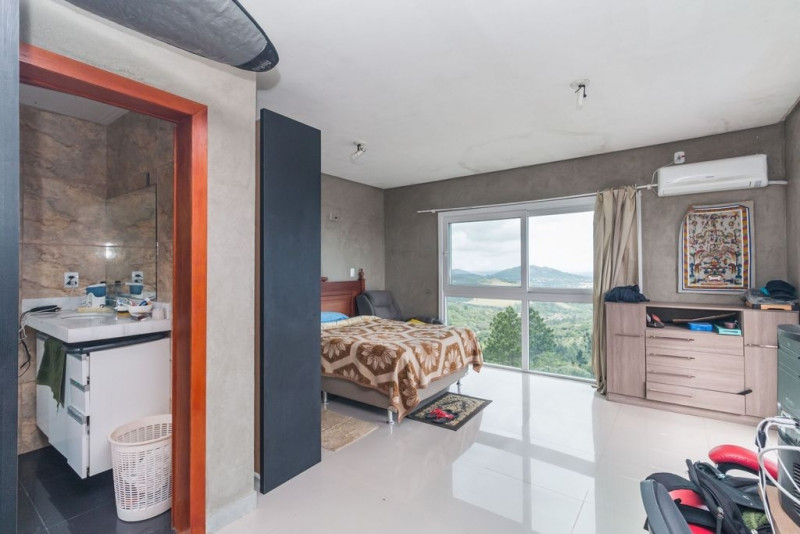 Casa à venda Teresópolis com 300m² e 3 quartos por R$ 1.800.000 - 707814150-10-casa-4d-teresopolis-porto-alegre-222973-transformed.jpeg