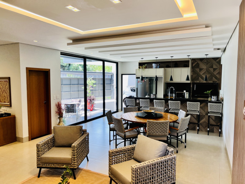 Casa de condomínio à venda Centro com 308m² e 4 quartos por R$ 2.995.000 - 2121382438-310df6ea-3788-4ce0-9de7-972e4aae8447.jpeg