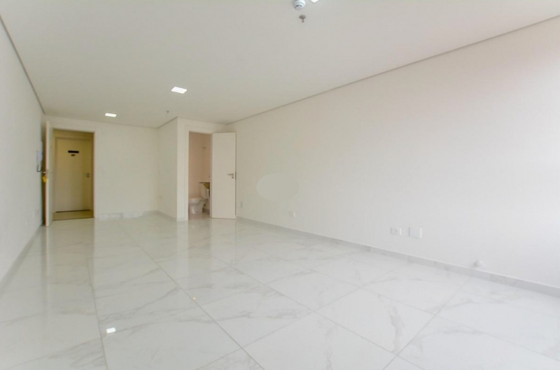 Comercial à venda Cristo Rei com 29m² e 1 quarto por R$ 218.000 - 1674563030-2ok.png