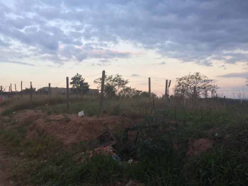 Terreno à venda Parque Santana (Botujuru) com 380m² e 1 quarto por R$ 110.000 - 1456358746-img-20230323-wa0003.jpg
