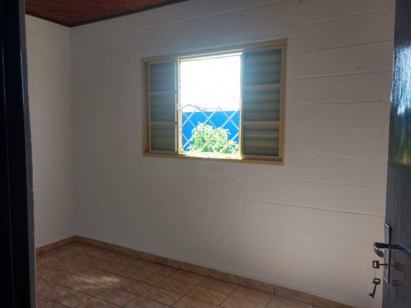 Casa à venda Jardim São Lucas com 252m² e 3 quartos por R$ 170.000 - 684984903-whatsapp-image-2023-03-23-at-21.jpeg