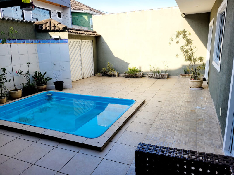 Casa de condomínio à venda Vargem Pequena com 220m² e 3 quartos por R$ 560.000 - 1154025430-d240f503-1bbe-464e-9c2e-787c54be7ea5.jpeg