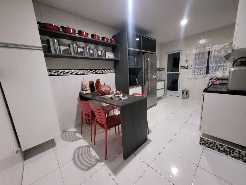 Casa de condomínio à venda Vargem Pequena com 220m² e 3 quartos por R$ 560.000 - 227762978-79e72e52-9fa6-4ed2-8431-cfe478d3c9c7.jpeg