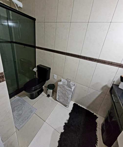 Casa de condomínio à venda Vargem Pequena com 220m² e 3 quartos por R$ 560.000 - 295294419-4949eed3-c5b2-4326-aa05-1aa47f202936.jpeg