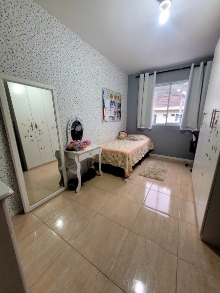 Casa de condomínio à venda Vargem Pequena com 220m² e 3 quartos por R$ 560.000 - 692304016-b1faafa5-dd57-4f8a-9122-1c47d78a078a.jpeg