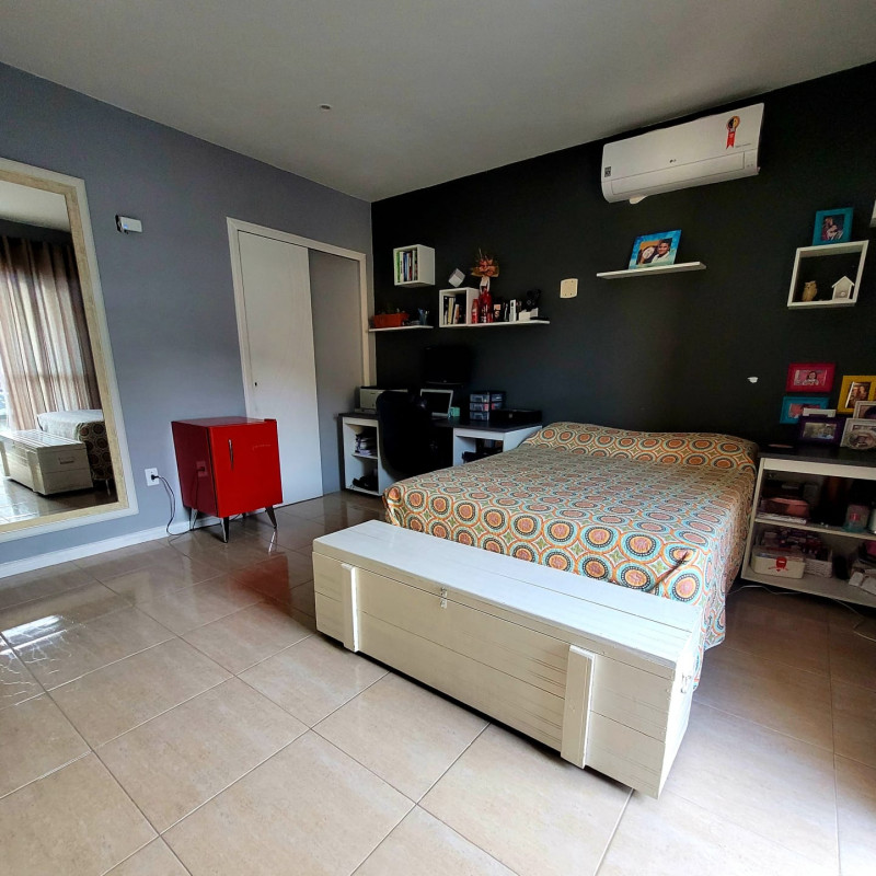 Casa de condomínio à venda Vargem Pequena com 220m² e 3 quartos por R$ 560.000 - 918784443-35963f3e-5234-4241-9f95-0e2e96882ef2.jpeg