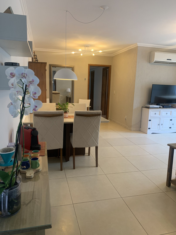 Apartamento à venda Petrópolis com 128m² e 3 quartos por R$ 775.000 - 2052577004-image.jpg