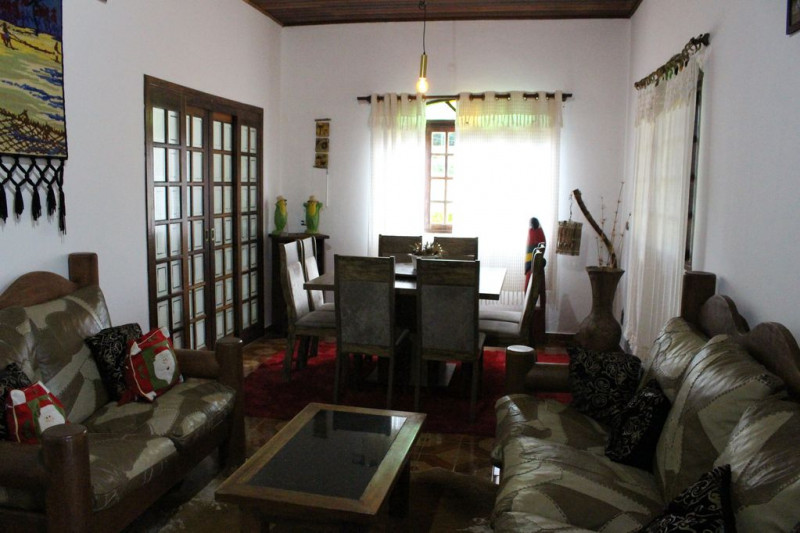 Chácara à venda Sorocabucu com 11000m² e 3 quartos por R$ 800.000 - 145844877-c9385a35-065c-4095-8d3b-065143c8ad3c.jpg