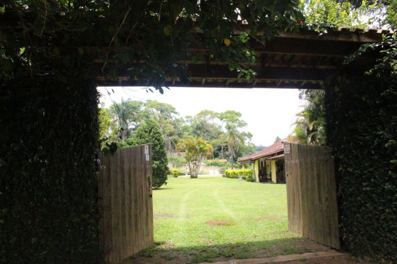 Chácara à venda Sorocabucu com 11000m² e 3 quartos por R$ 800.000 - 1795596067-85080112-8fea-4524-83f5-5e84b42ce7fd.jpg