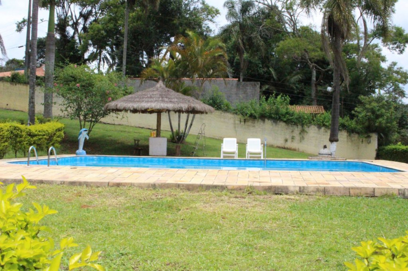 Chácara à venda Sorocabucu com 11000m² e 3 quartos por R$ 800.000 - 2109520923-d8160883-1904-4e7f-ac3f-53e5a143234f.jpg