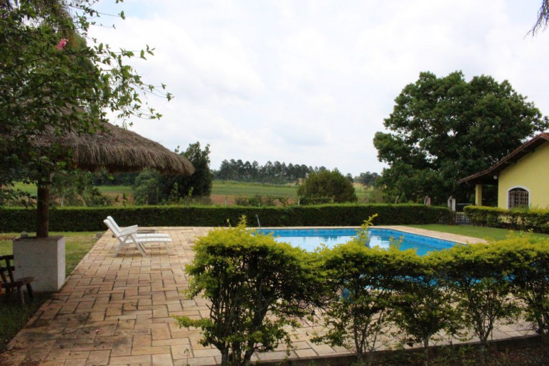 Chácara à venda Sorocabucu com 11000m² e 3 quartos por R$ 800.000 - 253248974-7a8f1fb4-d7ee-48a0-a678-02a0b26e36e8.jpg