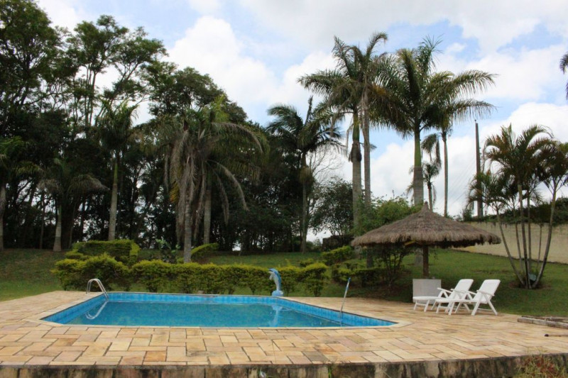 Chácara à venda Sorocabucu com 11000m² e 3 quartos por R$ 800.000 - 772293434-aff73942-4489-4315-9e56-18454f9c23d9.jpg