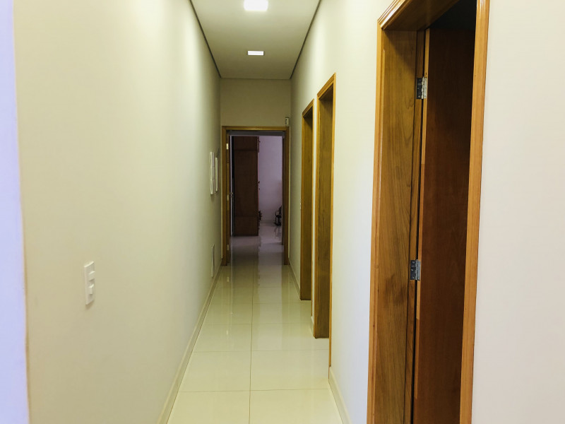 Casa à venda Jardim Belvedere com 260m² e 3 quartos por R$ 1.250.000 - 1679324612-img-4847.jpeg