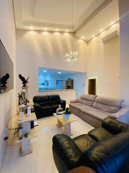 Casa à venda Jardim Belvedere com 260m² e 3 quartos por R$ 1.250.000 - 1937505393-04d6f84c-8a17-482f-831c-f9bb49c16104.jpeg