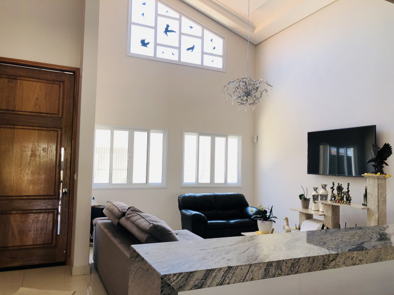 Casa à venda Jardim Belvedere com 260m² e 3 quartos por R$ 1.250.000 - 769943483-a51df135-6d09-4e6b-9683-31f7da8bd96a.jpeg
