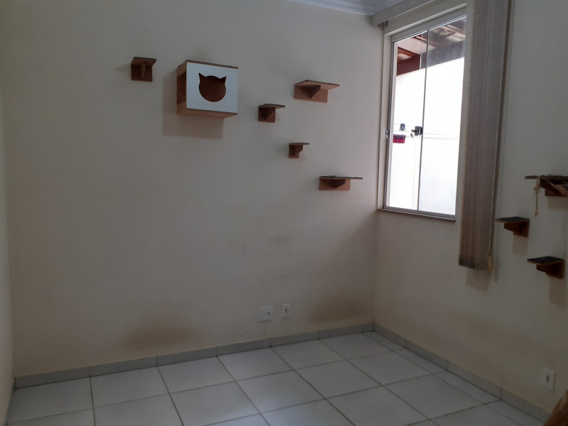 Apartamento à venda Esperança com 89m² e 3 quartos por R$ 330.000 - 22848569-12-quarto-solteiro-2-porta.jpg