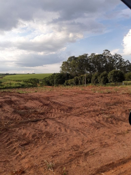 Terreno à venda Centro com 1300m² e 1 quarto por R$ 110.000 - 1780902618-img-20180223-wa0057.jpg