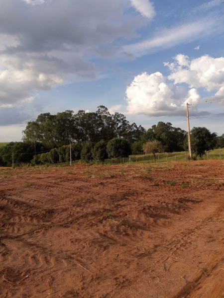 Terreno à venda Centro com 1300m² e 1 quarto por R$ 110.000 - 610990015-img-20180223-wa0056.jpg