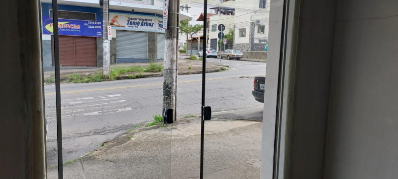 Comercial à venda Centro com 57m² e 1 quarto por R$ 295.000 - 1585417534-img-20230314-wa0024.jpg