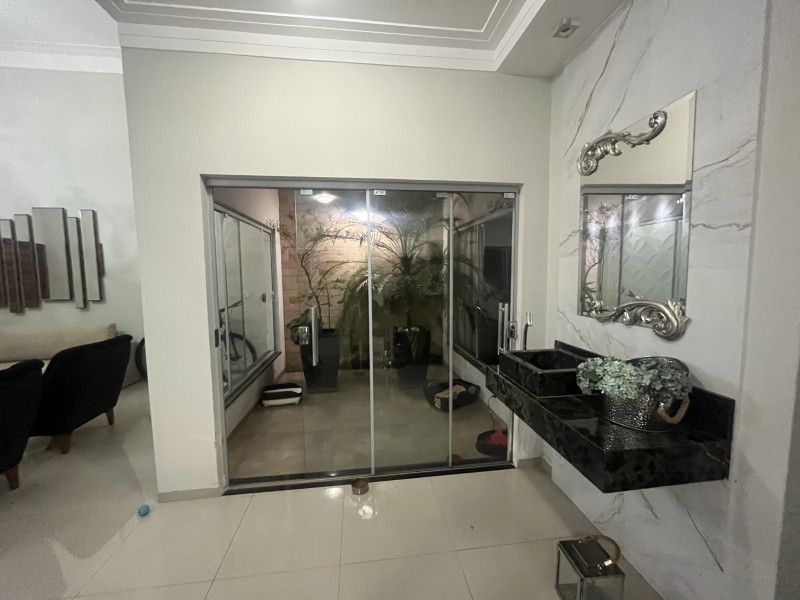 Casa à venda Vila Moraes com 200m² e 3 quartos por R$ 995.000 - 1739326659-606f5f18-99aa-41e5-a8d9-bf3890a521fd.jpeg