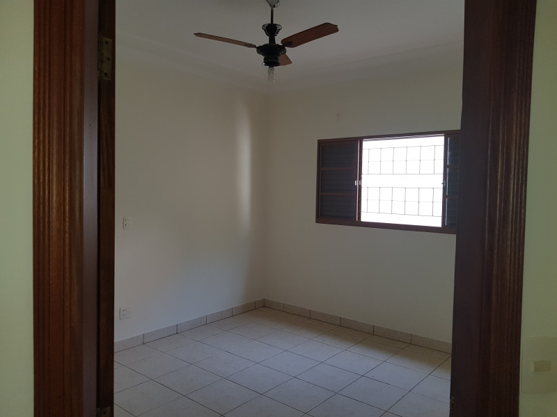 Casa à venda Centro com 154m² e 3 quartos por R$ 370.000 - lins-dormitorio1-1.jpg