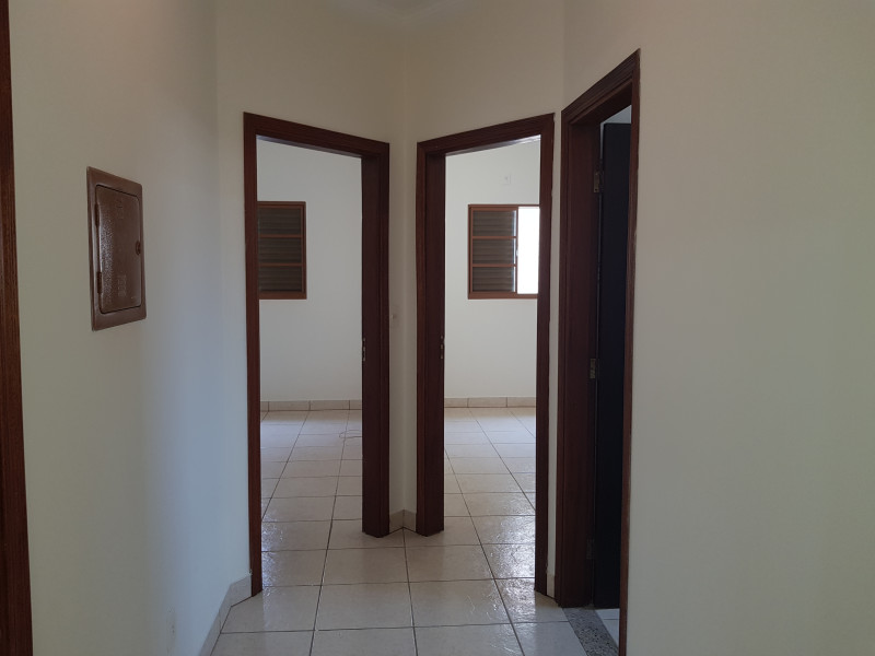 Casa à venda Centro com 154m² e 3 quartos por R$ 370.000 - lins-hallacessodormitorios.jpg