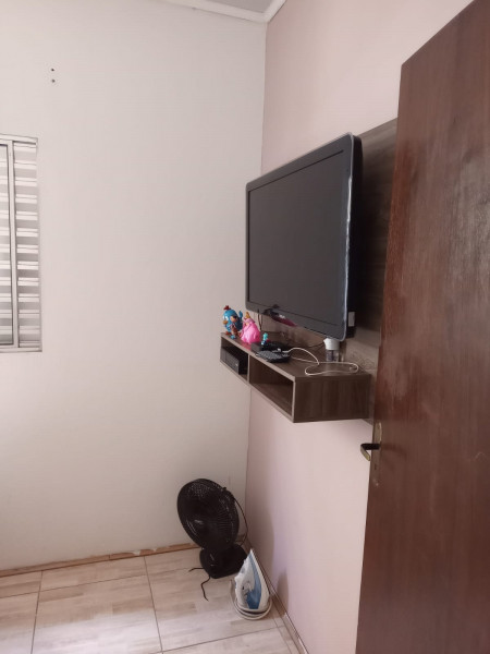 Casa à venda Jardim Tres Lagoinhas com 115m² e 2 quartos por R$ 130.000 - 1126689702-img-20221214-wa0042.jpg