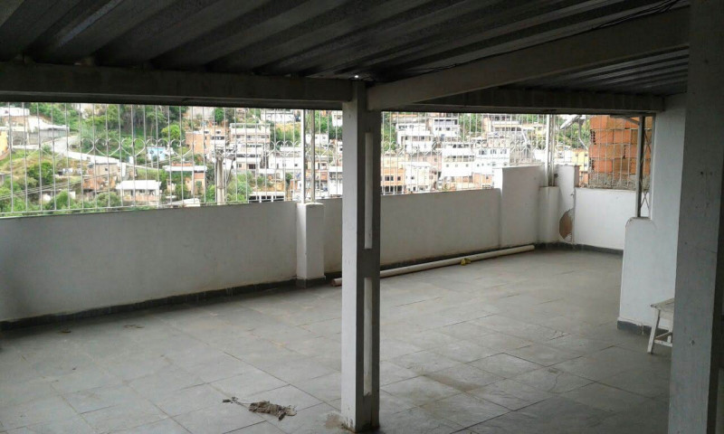 Casa à venda Santa Rita de Cássia com 220m² e 5 quartos por R$ 220.000 - 770130160-img-20160724-wa0007-2017-05-18-03-39-08-utc.jpg