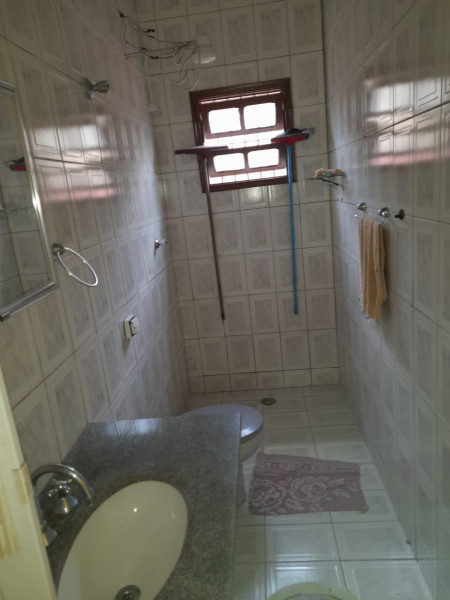 Casa à venda Balneario Itaguaí com 108m² e 2 quartos por R$ 270.000 - 271963327-banheiro-1.jpeg