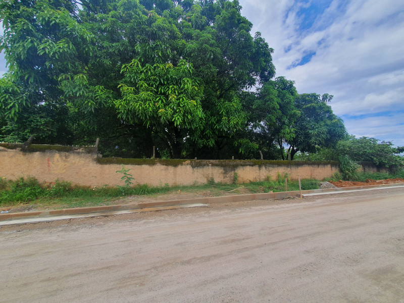 Terreno à venda Santa Rosa com 2700m² e 1 quarto por R$ 170.000 - 1911511684-rua-principal.jpg