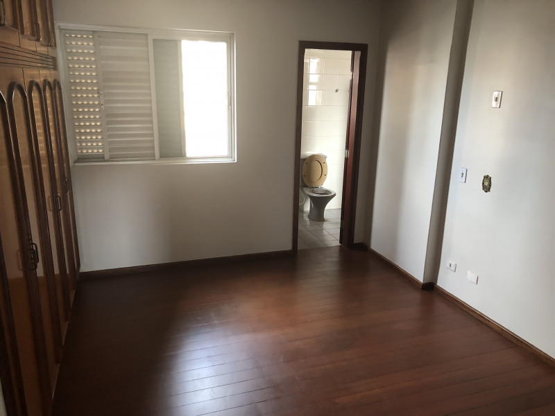 Apartamento à venda Setor Aeroporto com 150m² e 4 quartos por R$ 495.000 - 55345399-img-3210.JPG